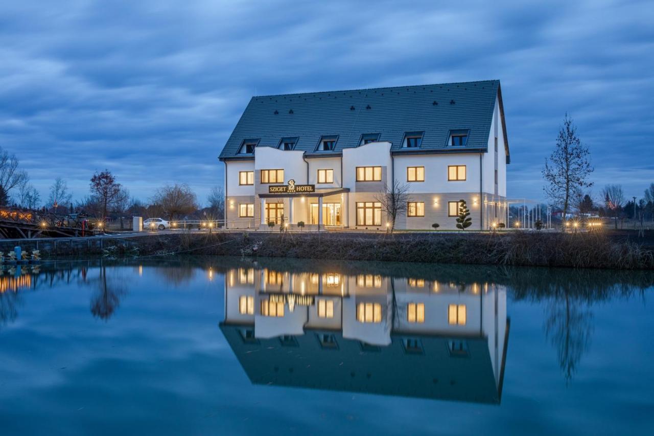 Sziget Hotel Nyíregyháza Dış mekan fotoğraf