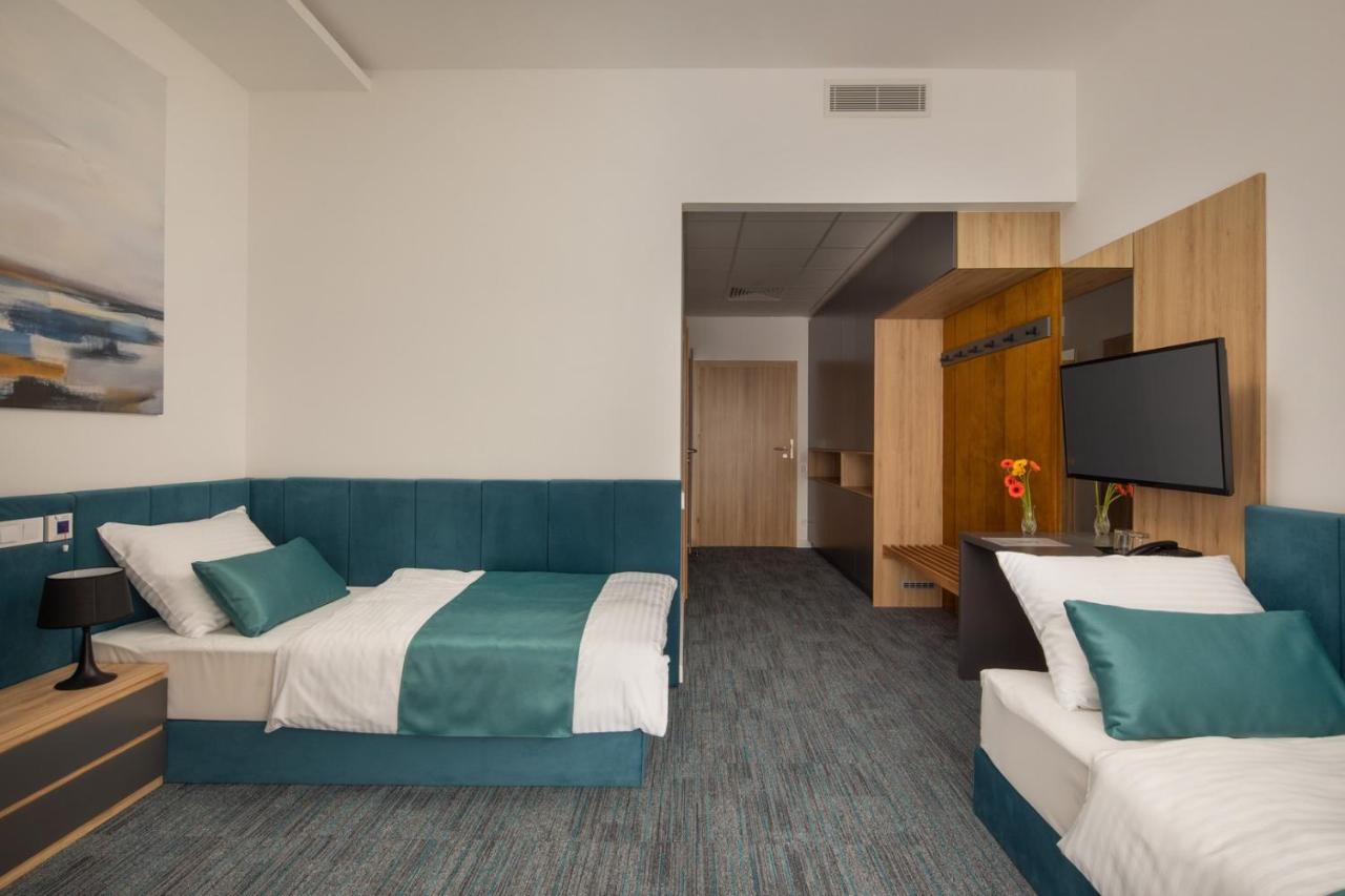 Sziget Hotel Nyíregyháza Dış mekan fotoğraf